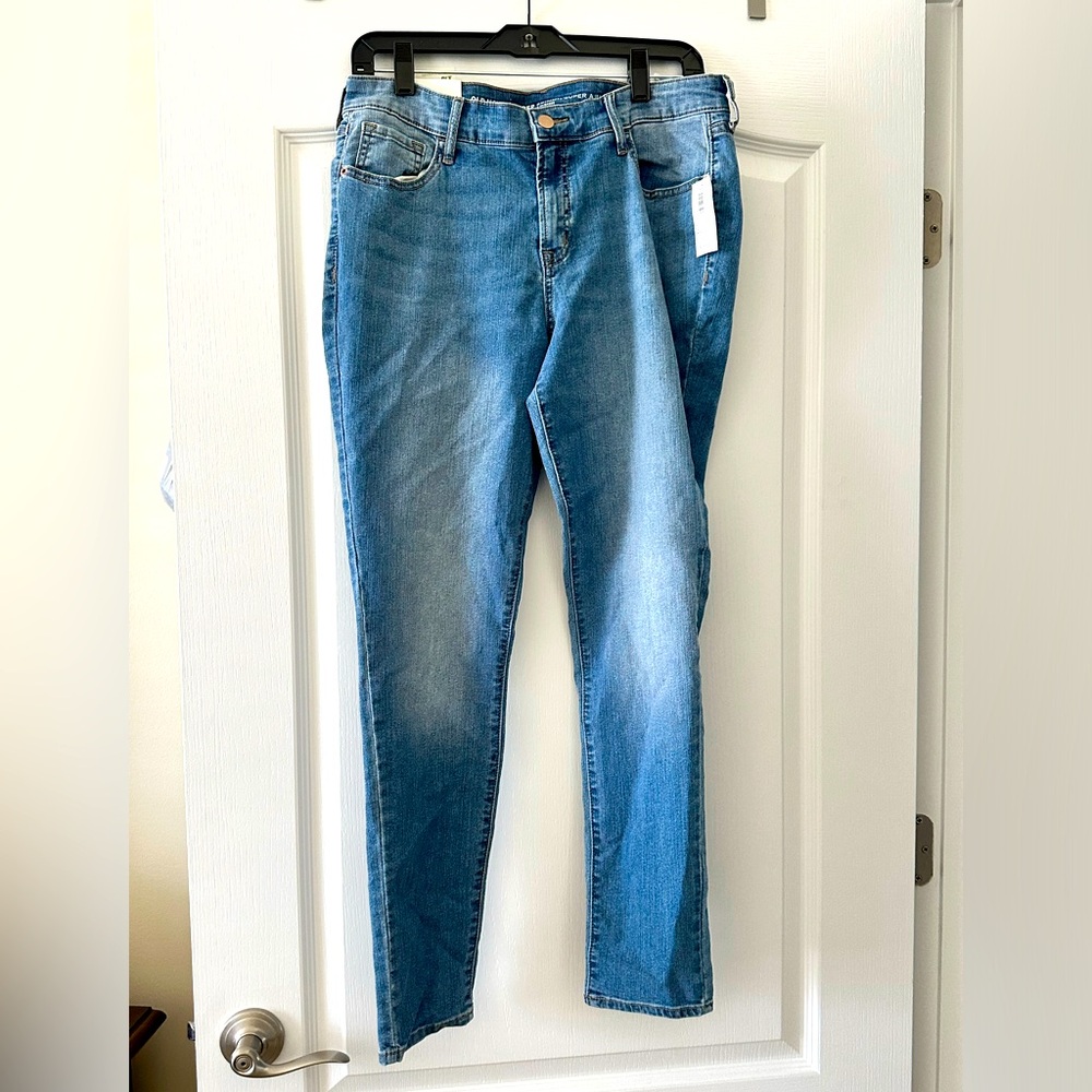 Old Navy Super Skinny Midrise